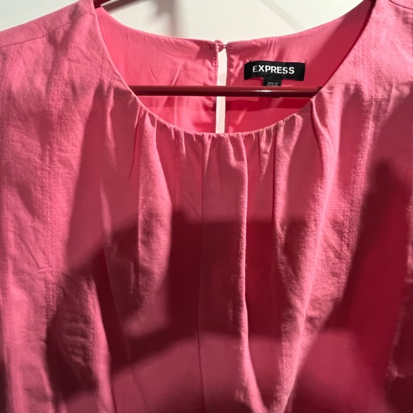 Express pink sleeveless peplum top - Picture 4 of 8